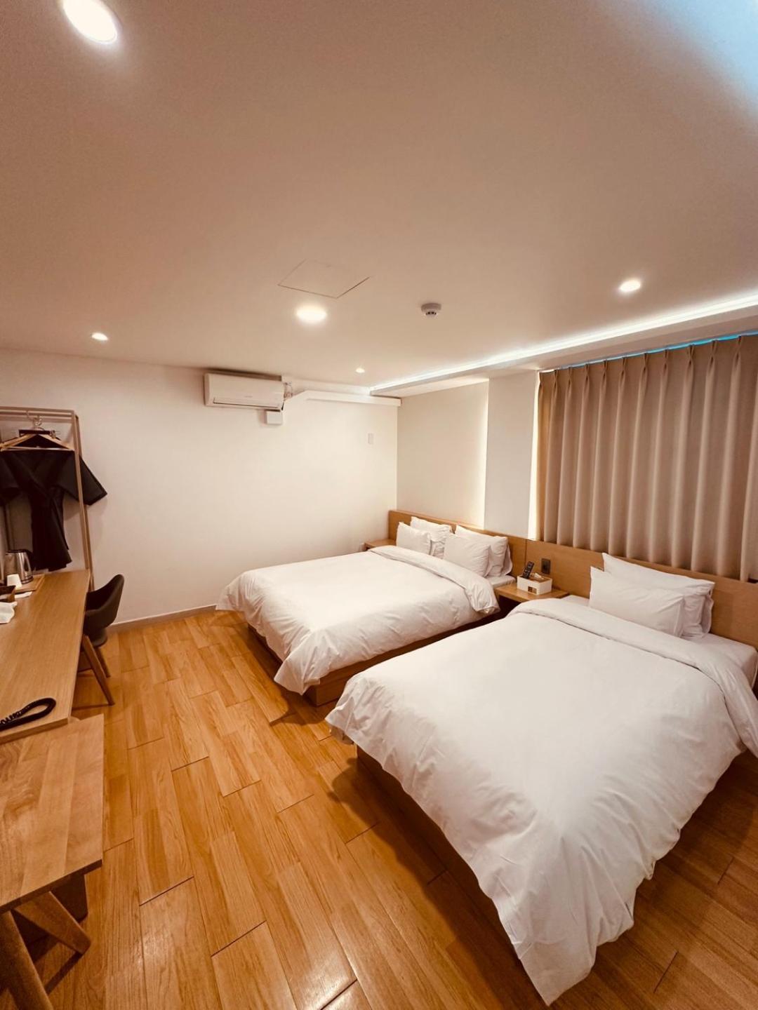 H Avenue Chuncheon Hotel Eksteriør billede